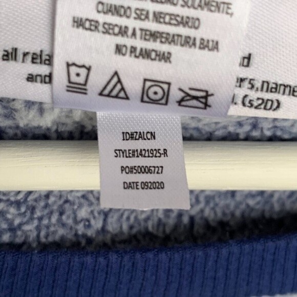 Harry Potter Sweater M Fleece Soft Fuzzy Crew Neck Lounge Top - Picture 14 of 14